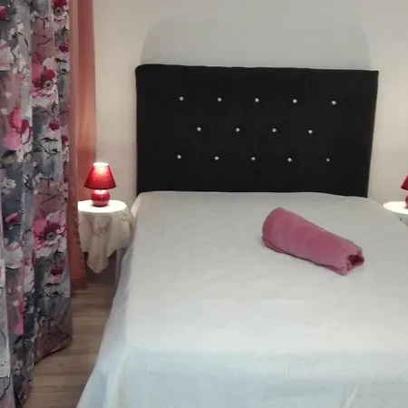 Kuke Apartament *